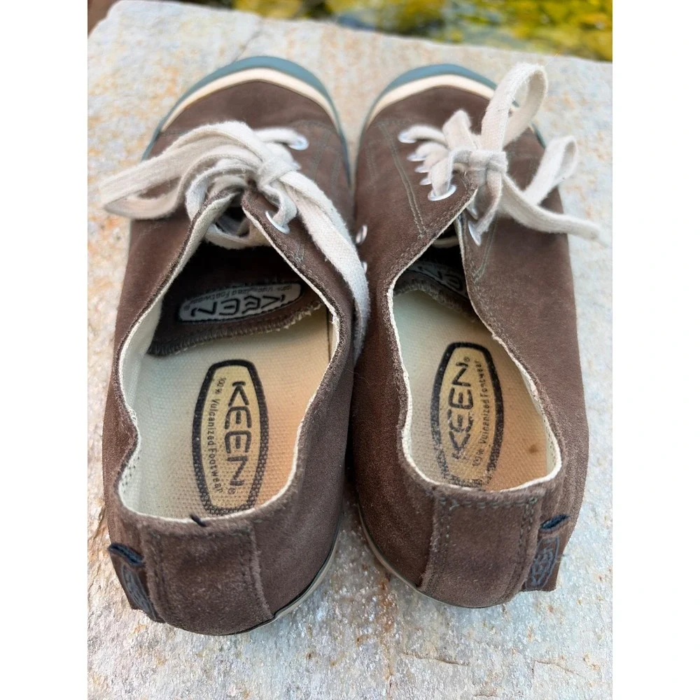 Keen Coronado Mens 10 Brown Suede Low Top Sneakers Teal Toe 5366-SHTK